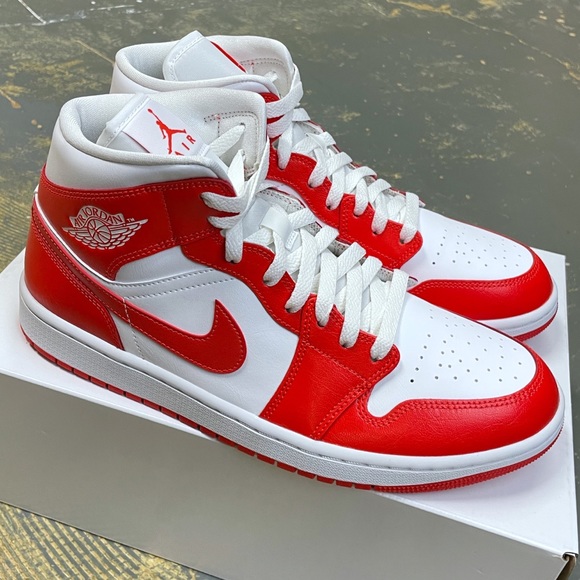 Air Jordan 1 Mid Retro Habanero Red BQ6472-116 WMNS - Picture 4 of 11